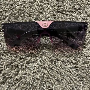 Women’s shades